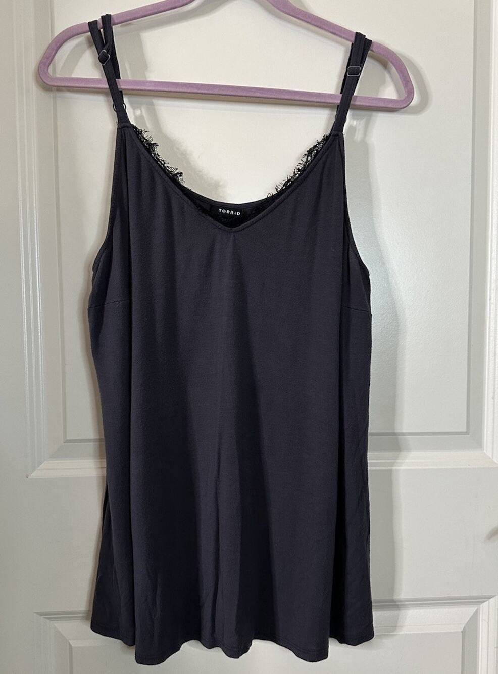 TORRID Size 0 Charcoal Grey Eyelash Lace Trim Jersey Cami Tank Top US10/12
